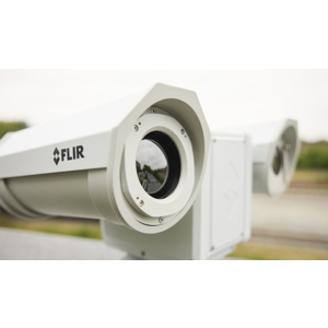 Nouvelle caméra de sécurité visible/thermique haute résolution pour sites industriels