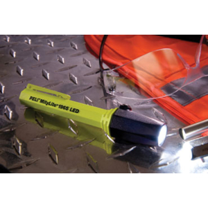 Peli lance la torche MityLite™ 1965Z0 LED, compacte et certifiée Atex