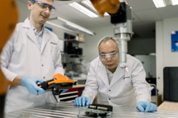 Plasmatreat lance un service de test et d'essai gratuits du traitement de surface Openair-Plasma