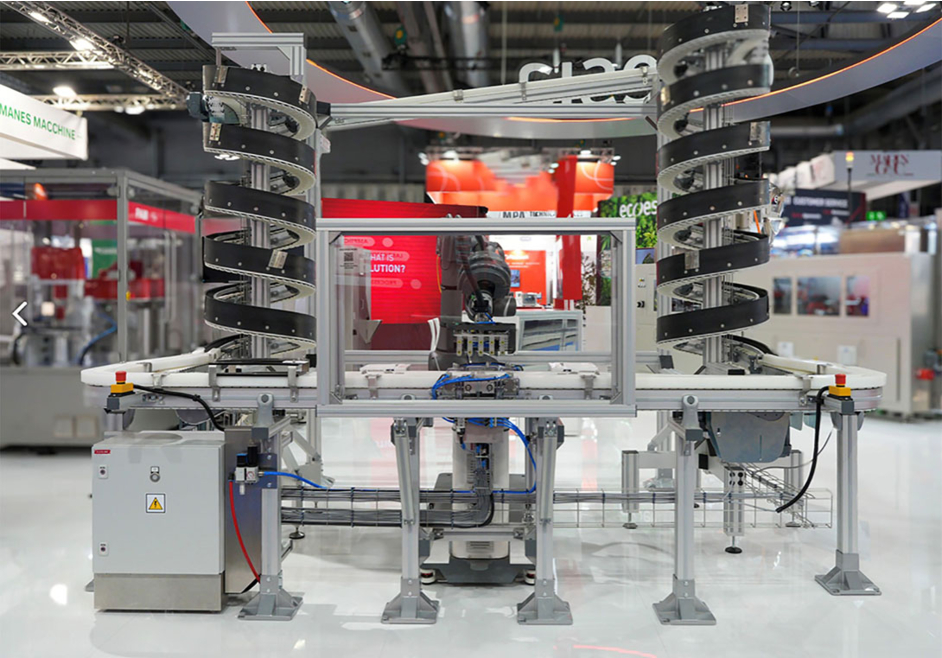 FlexLink présente une solution intelligente de convoyage pharmaceutique pour assurer la fabrication de stylos à insuline.